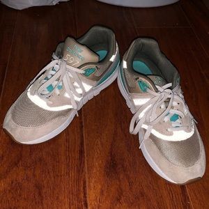New Balance 597